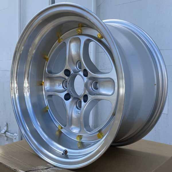 15インチ 15×8J ±0 PCD 100 114.3 4穴 ホイール4本セット 数量限定商品 4本スポーク 旧車 カスタムサイズ 4穴スポーツ シルバー 銀_画像4