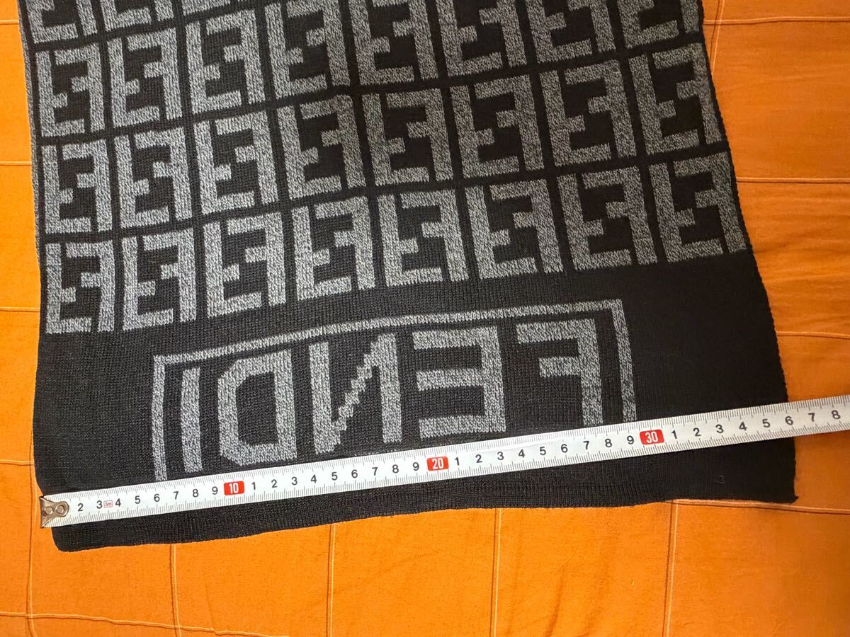 【W1334】FENDI ロゴパターン マフラー グレー/ブラック_画像6
