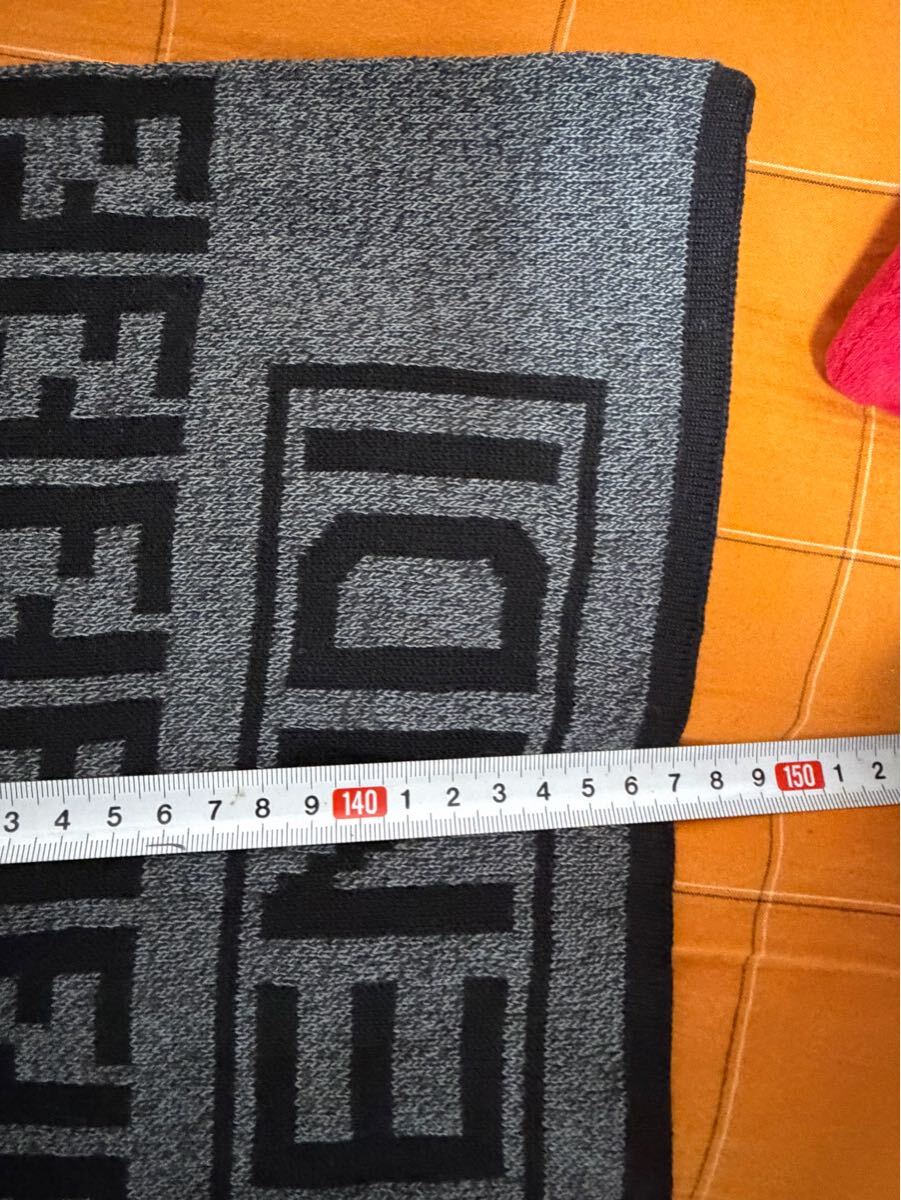 【W1334】FENDI ロゴパターン マフラー グレー/ブラック_画像7