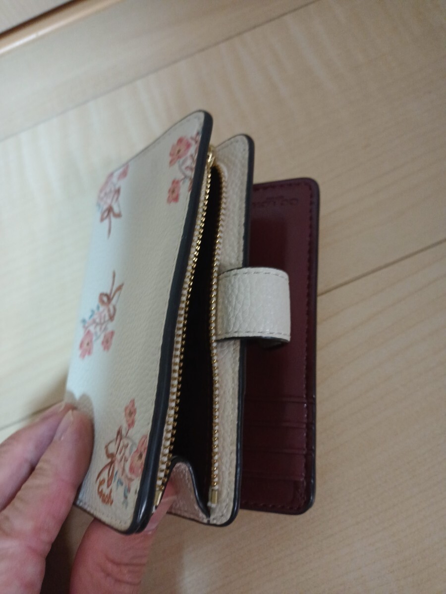 COACH 花柄 財布_画像5
