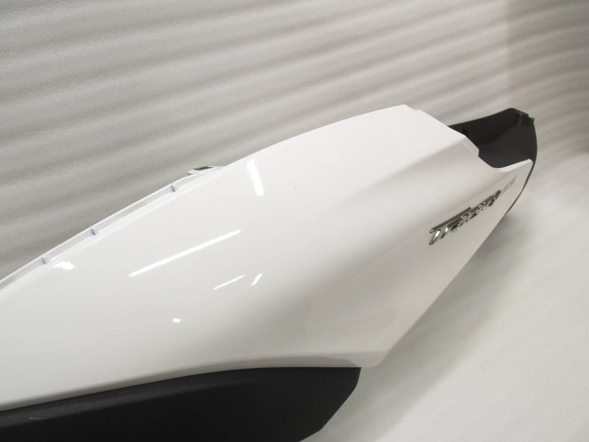 ●　トリシティ155　●　シートカウル　左　SG37J　　AF10_画像3