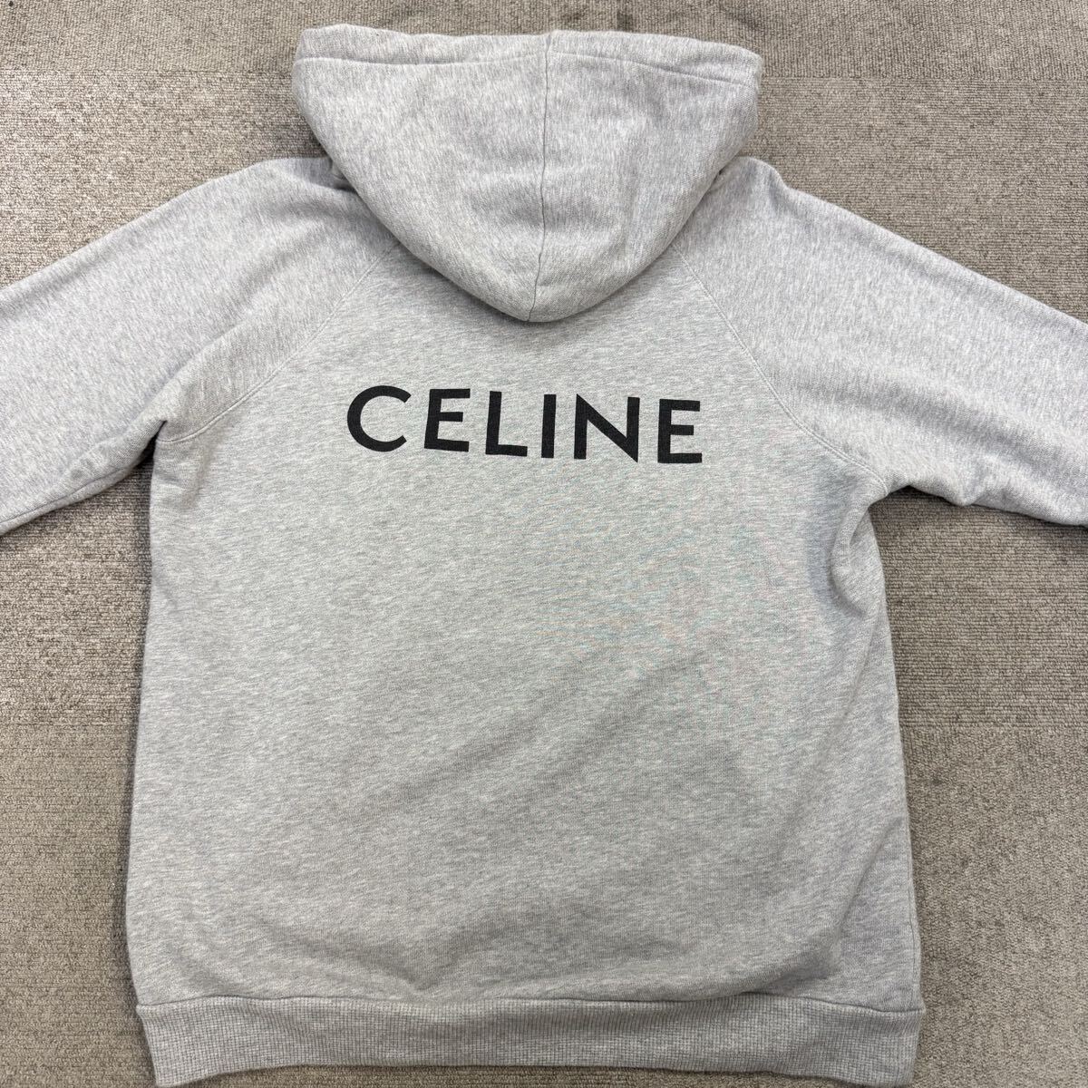 26『極美品・現行タグ』 CELINE セリーヌ メンズ バックロゴ ビッグロゴ プルオーバー スウェット パーカー フーディ グレー Mサイズ_画像1