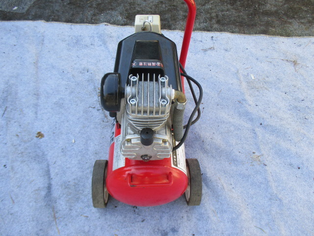 エアーコンプレッサーPK20-25　8気圧　タンク容量25L　実働品_画像3