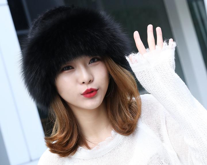 新品 上質ミンクと上品なフォックスの編込みハット 黒 ギフトプレゼント_画像2