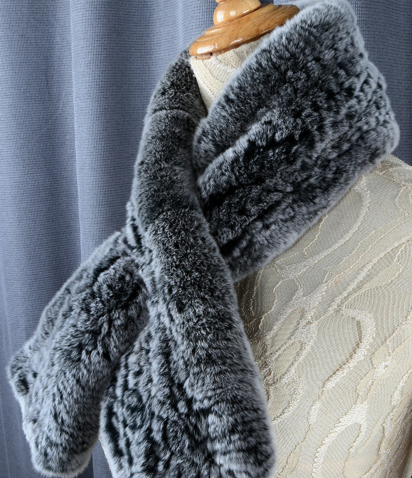 新品 限定 至福の肌触り ♪レッキス の マフラー ♪毛皮 リアルファー_画像2