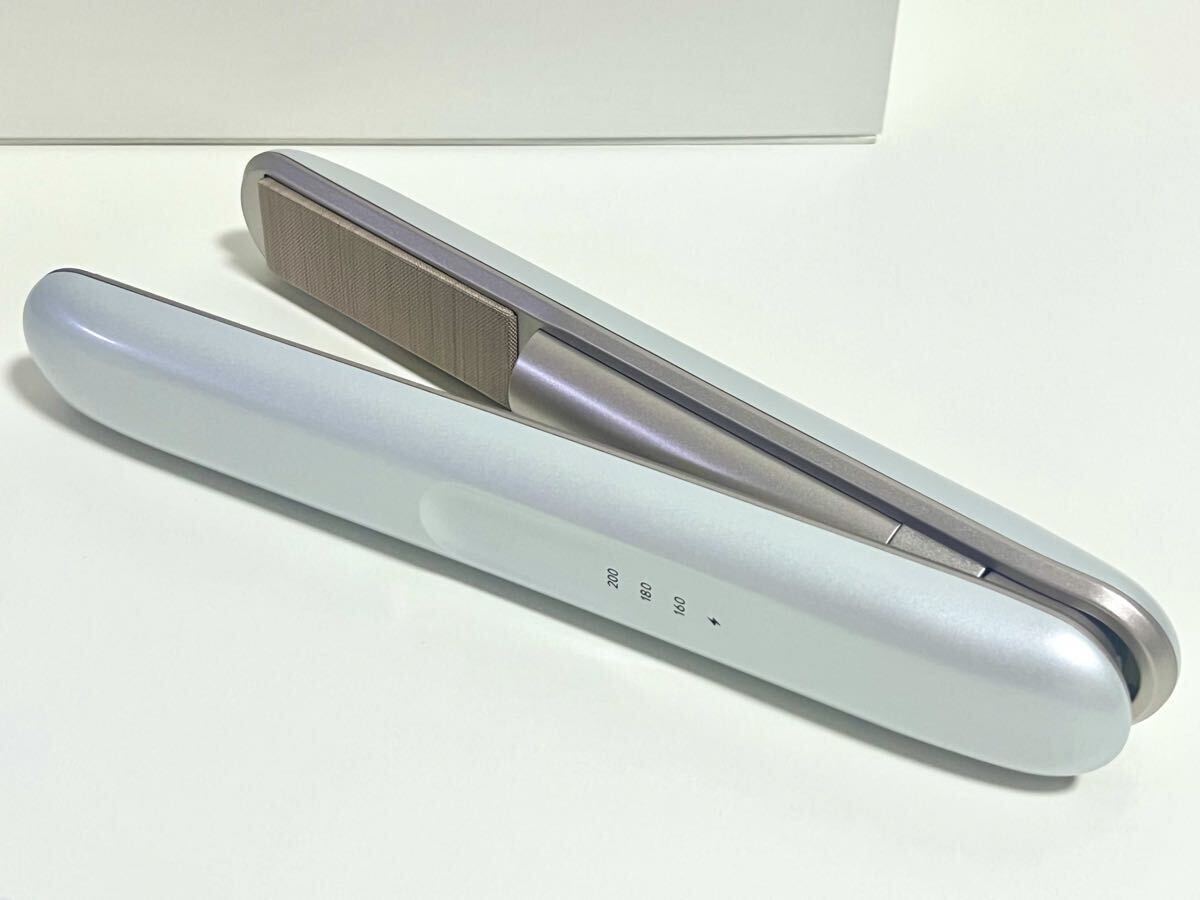 【KINUJO】LuxeJewel コードレスヘアアイロン 絹女 美品_画像3