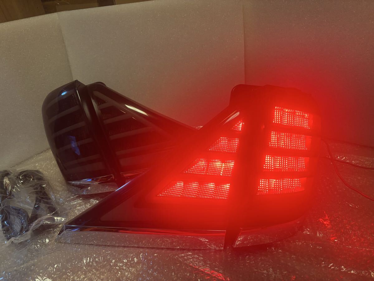 ★★美品★★ヴァレンティ テールランプ valenti REVO ヴェルファイア　アルファード★ヴァレンティ　レヴォ★★_画像3