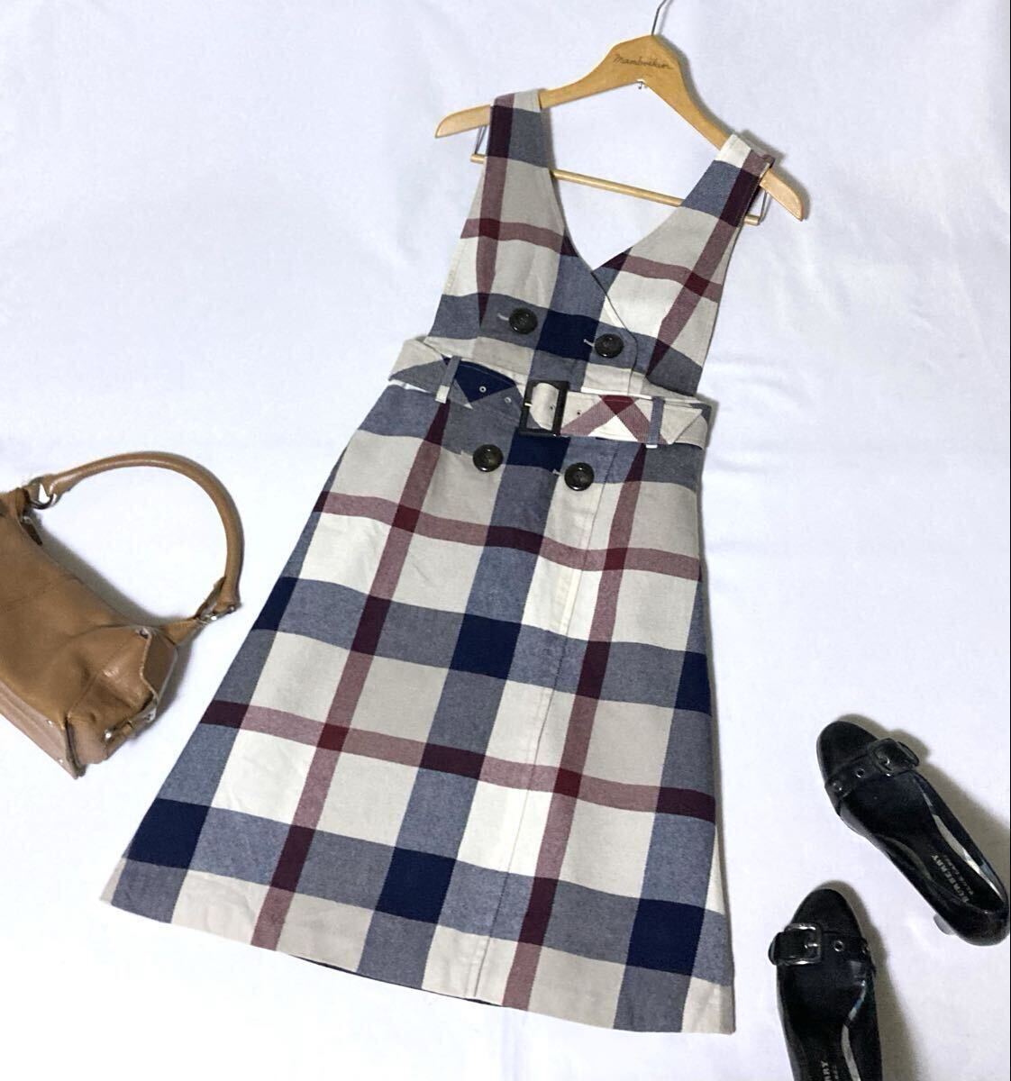 美品 ブルーレーベルクレストブリッジ ダブルボタンが可愛いノバチェックのジャンパースカート 36 送料230円♪_画像1