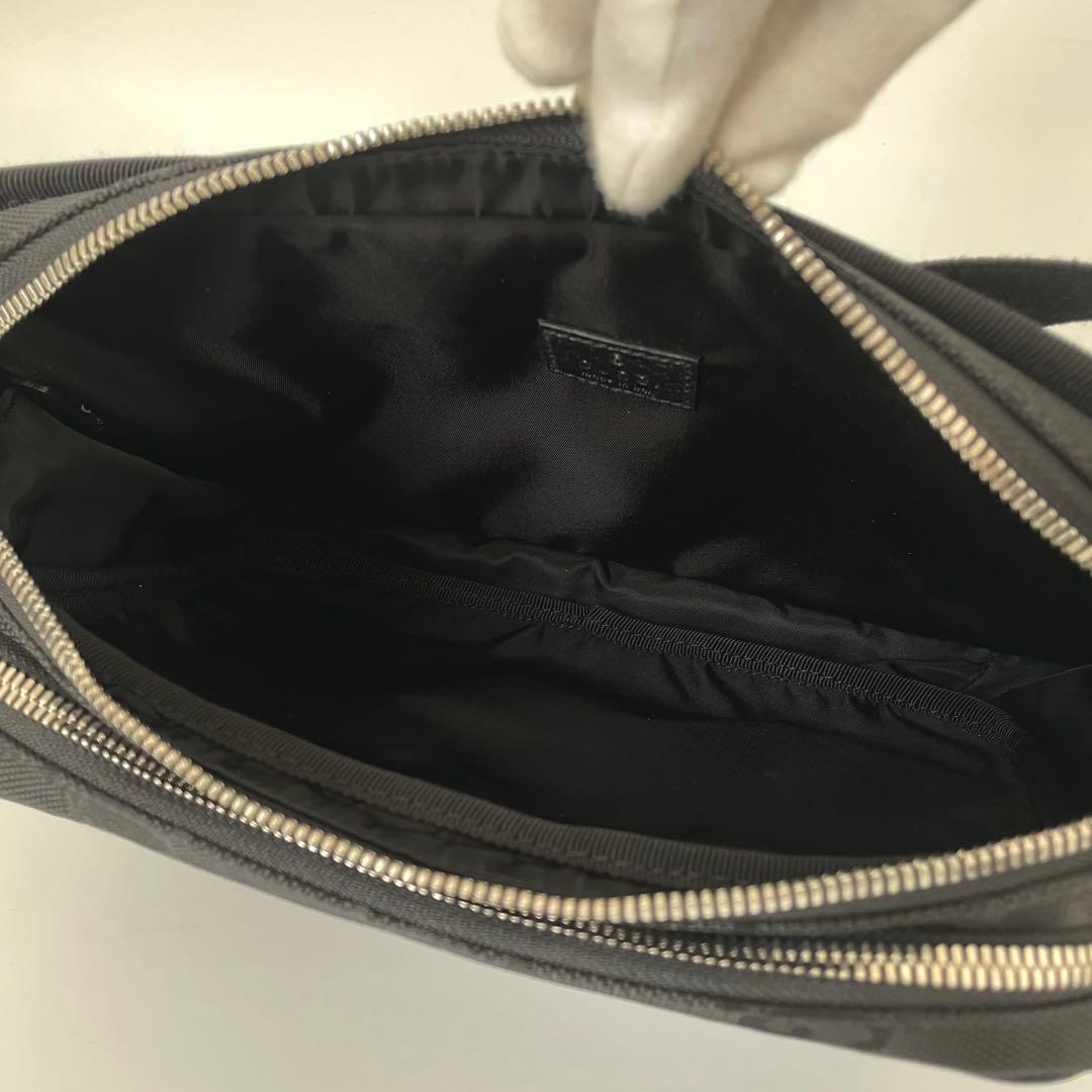 【未使用級】グッチ ボディバッグ オブザグリット ナイロン 黒 739376 GUCCI バッグ ショルダーバッグ クロスボディ GG柄 レザー ブラック_画像7