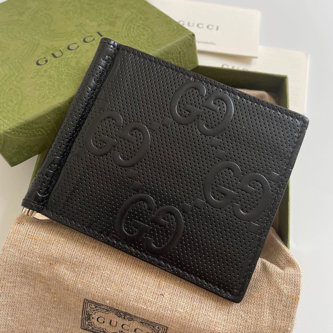 【未使用級★箱付き】GUCCI グッチ マネークリップ カードケース GG ビッグロゴ デカロゴ エンボス パンチング レザー 黒 676656_画像1