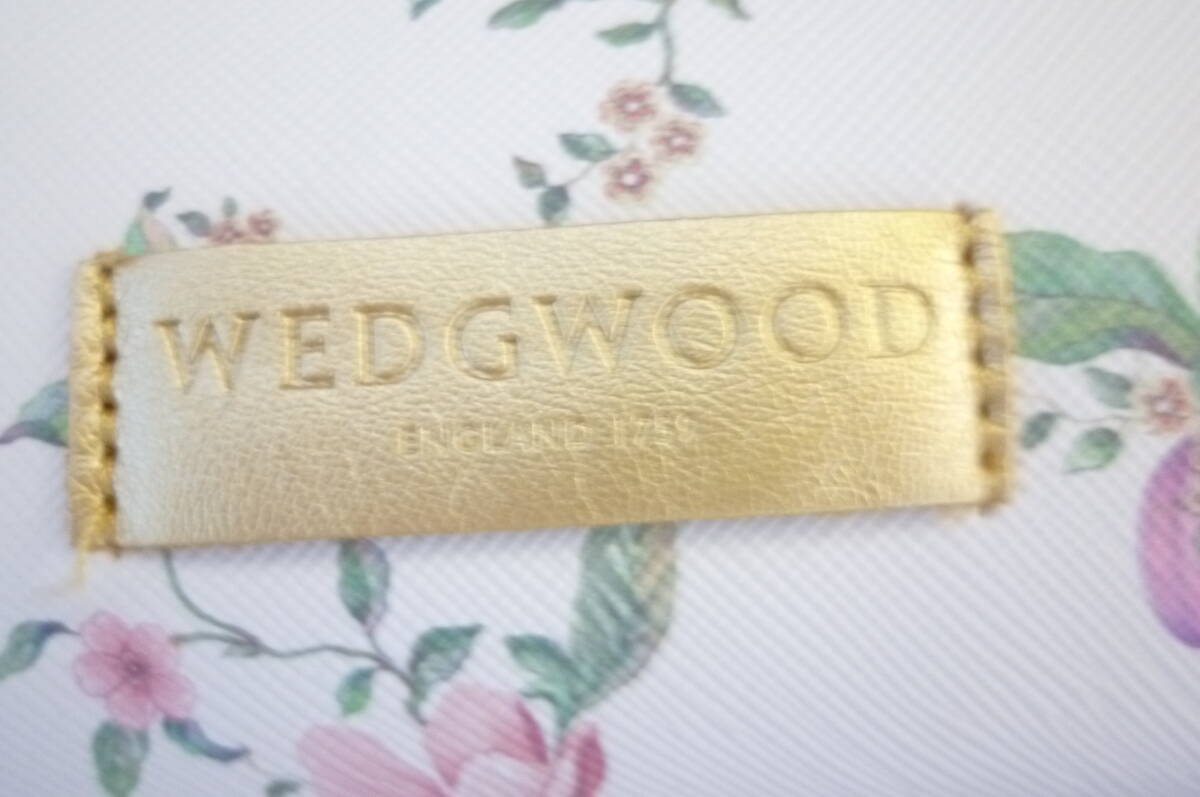 ★即決★　WEDGWOOD　ウェッジウッド　ポーチ　コスメポーチ　ケース　花柄　ピンク 　横21cm×高さ12cm　 レディース 女性　未使用_画像3