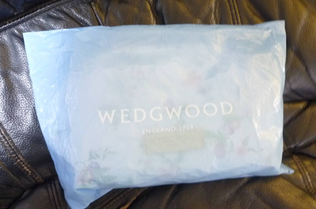 ★即決★　WEDGWOOD　ウェッジウッド　ポーチ　コスメポーチ　ケース　花柄　ピンク 　横21cm×高さ12cm　 レディース 女性　未使用_画像6