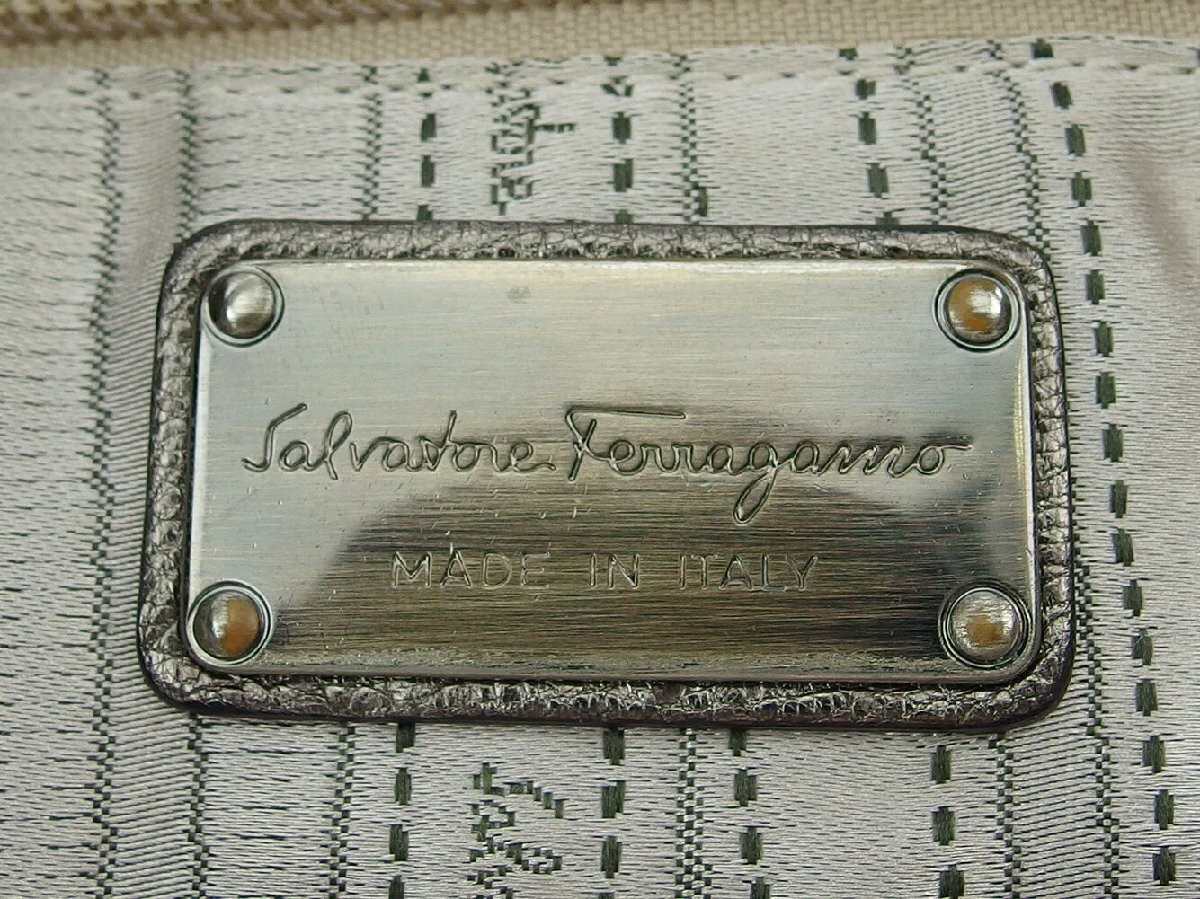 サルヴァトーレフェラガモ Salvatore Ferragamo ハンドバッグ ロゴ シルバー ブラウン ゴールド レディース 中古