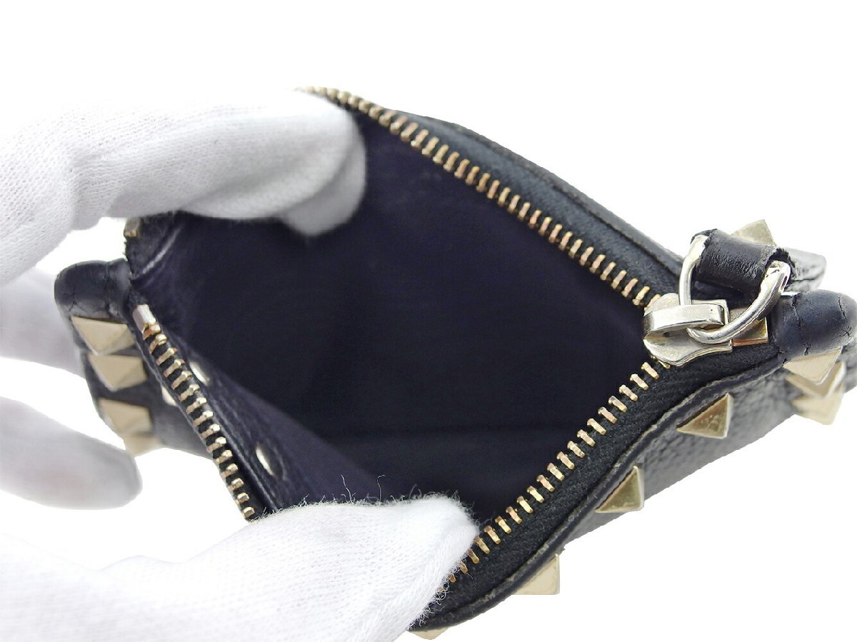 【30%OFFクーポン】ヴァレンティノ VALENTINO コインケース ロックスタッズ ブラック ゴールド レディース 中古_画像4