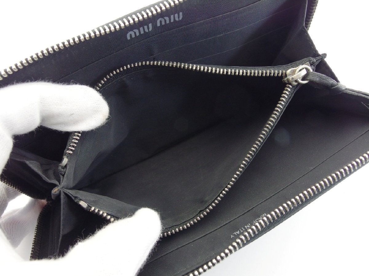 MiuMiu MIUMIU длинный кошелек черный × серебряный женский б/у