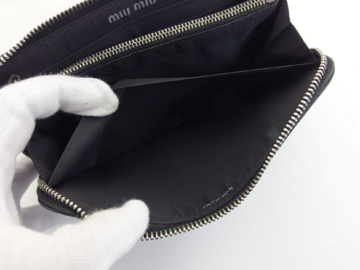MiuMiu MIUMIU длинный кошелек черный × серебряный женский б/у