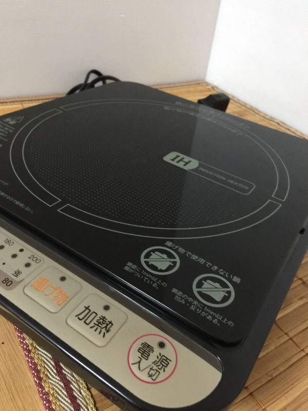 管サ　YAMAZEN 山善 卓上IH調理器 IEA-Y1400 黒 2020年製 1400W 動作確認済み キッチン家電_画像7