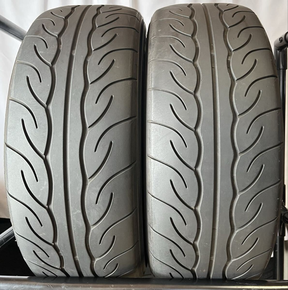 ヨコハマ ADVAN NEOVA AD08R 2021年製2本セット　185-60-14 溝の深さ3.68ミリ美品　ハイグリップタイヤ_画像1