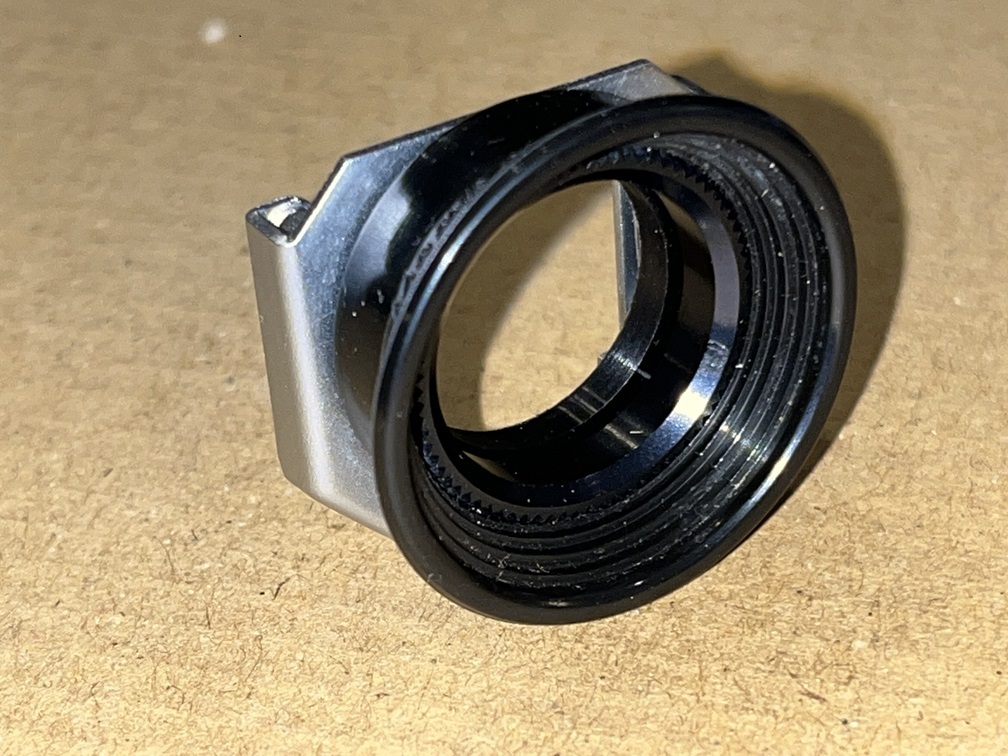 MAMIYA　ファインダ　部品_画像1
