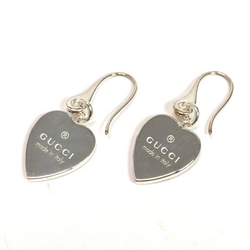 как новый Gucci 223993-J8400/8106 Heart plate крюк серьги Ag925 принадлежности есть не использовался товар GUCCI UE как новый Gucci 223993-J8400/8106 Heart plate крюк серьги Ag925 принадлежности есть не использовался товар GUCCI UE