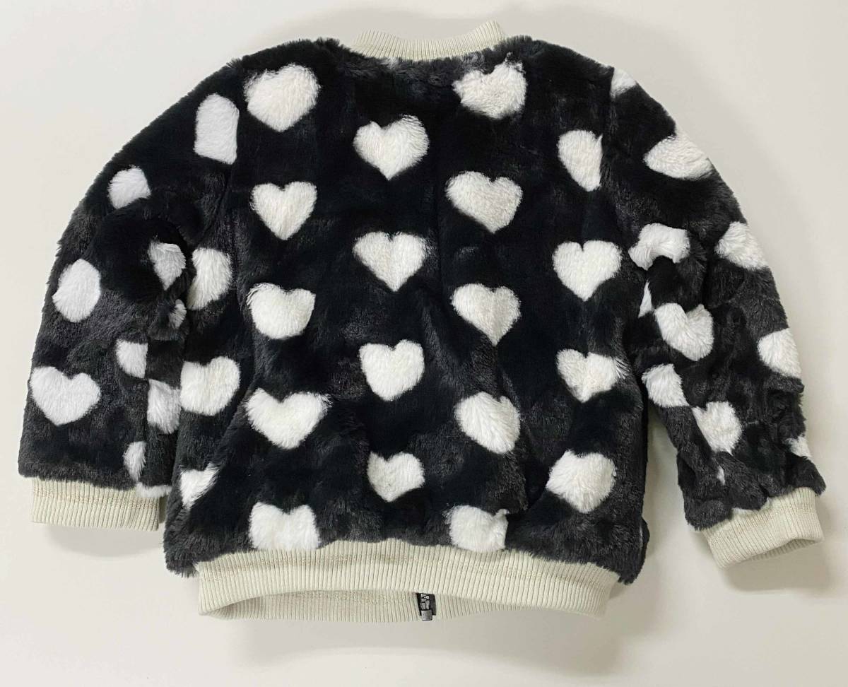 新品 110 ★ コストコ andy&evan ガールズ ボア ジャケット 4T ブラック ハート ホワイト フルジップ ジャンパー ふわふわ もこもこ 上着_画像3