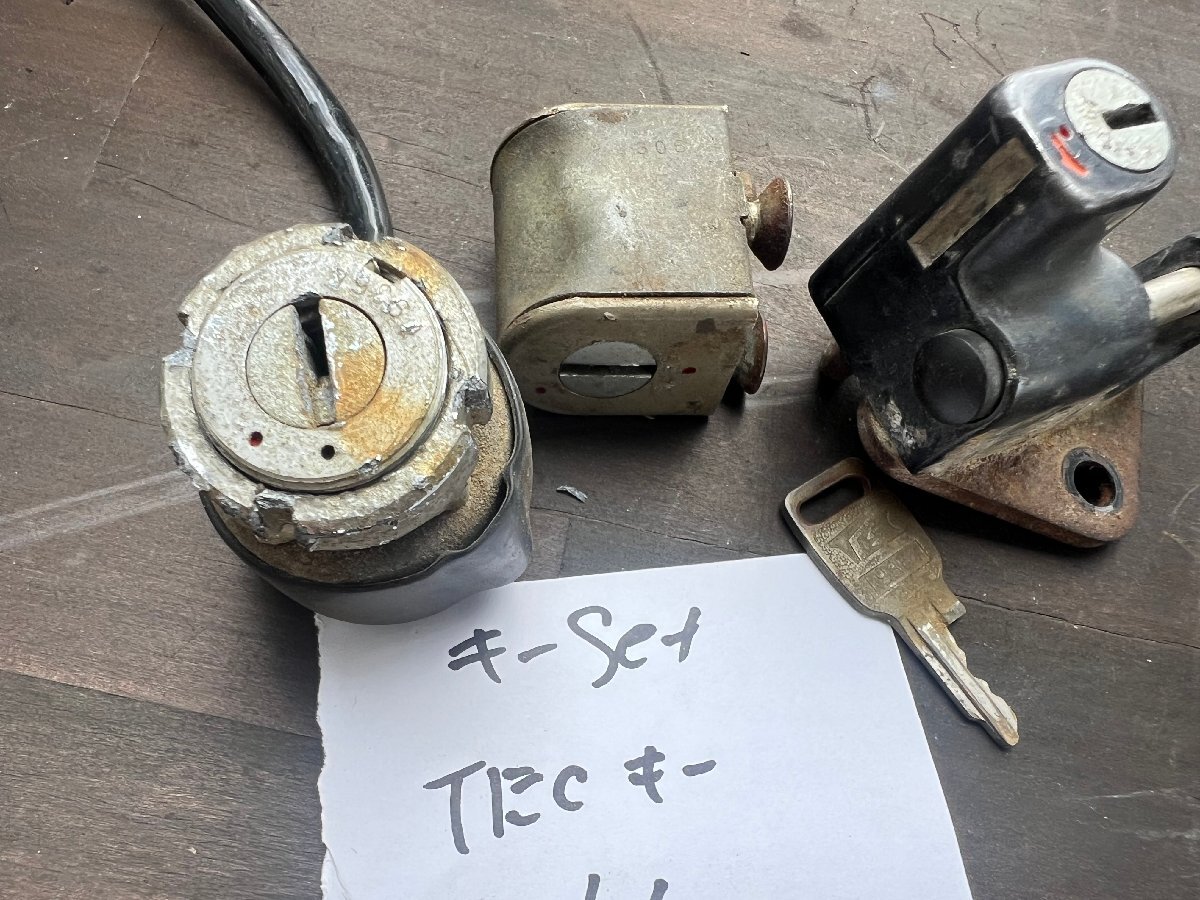 　TECキー　　SET　　モンキー　カブ　4ミニ　5L　ゴリラ　キーセット　メインスイッチ　ハンドルロック　メットホルダー　_画像2