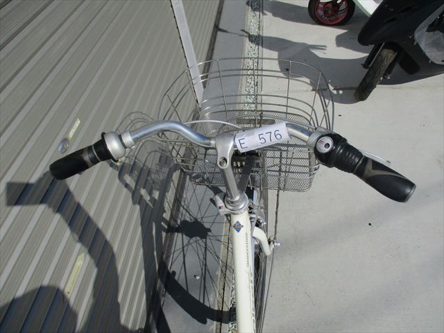 E576 ★限定特価 整備済み★ブリヂストン アルベルトロイヤル ホワイト 5段変速★ 中古自転車 【27インチ 】 (*^▽^*)_画像7
