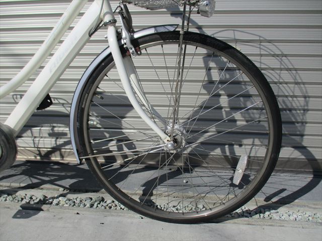 E576 ★限定特価 整備済み★ブリヂストン アルベルトロイヤル ホワイト 5段変速★ 中古自転車 【27インチ 】 (*^▽^*)_画像4