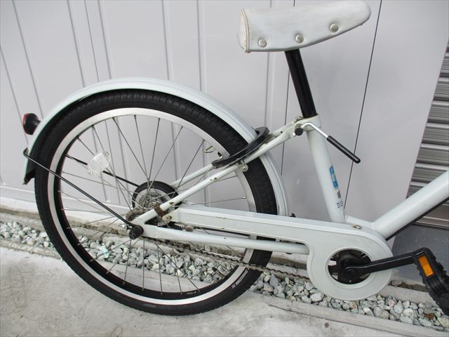E603　★14800円★整備済み 中古子供自転車 ブリヂストン　ビッケ　グレー【22インチ 】 入札お待ちしております(*^▽^*)