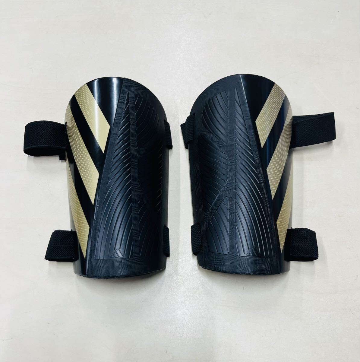  б/у прекрасный товар adidas( Adidas ) TIRO щиток IP3998 черный 