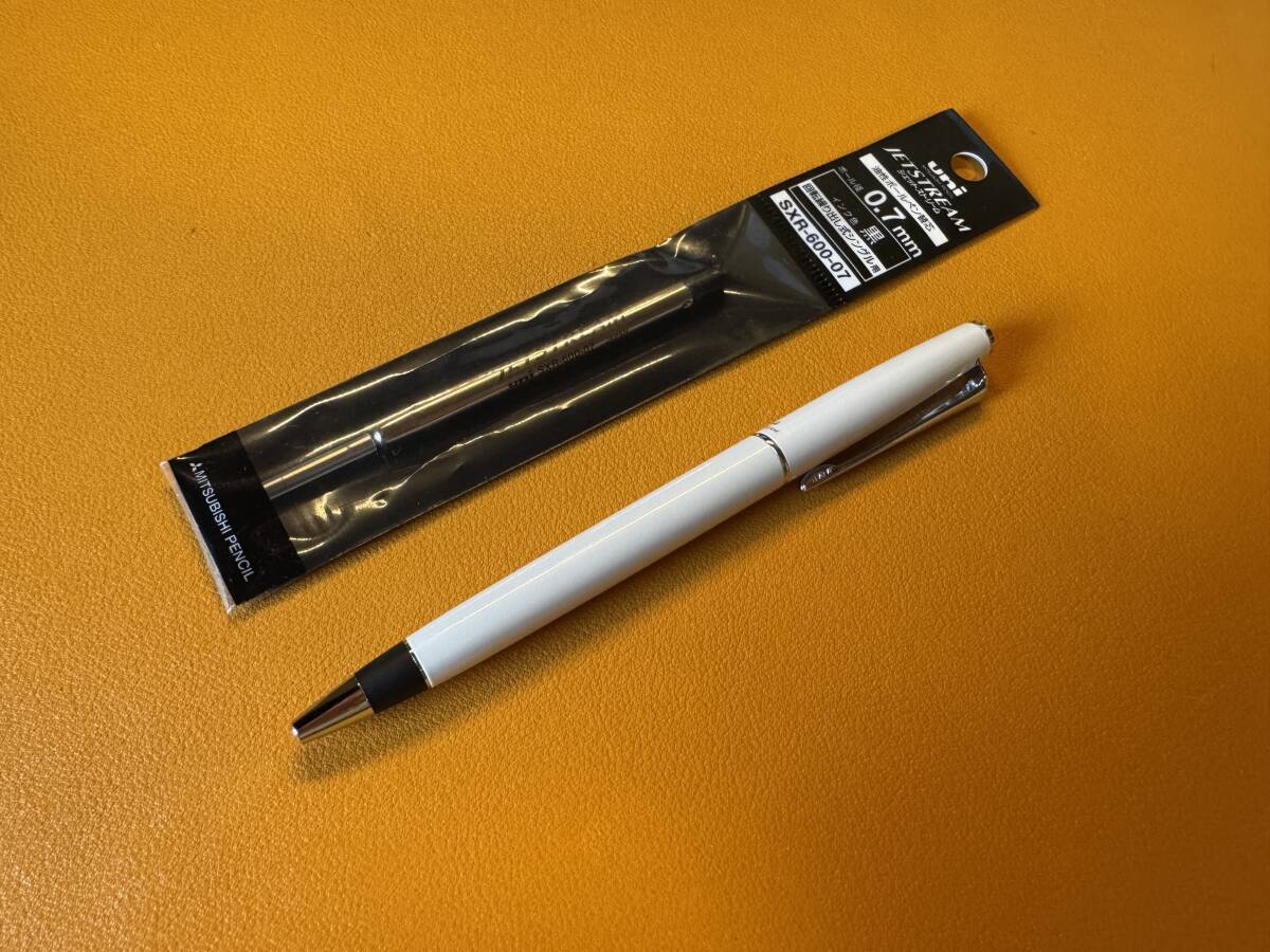 三菱 ジェットストリーム プライムSXK300007PA.1 パールホワイト 0.7mm 替え芯付き 美品_画像1