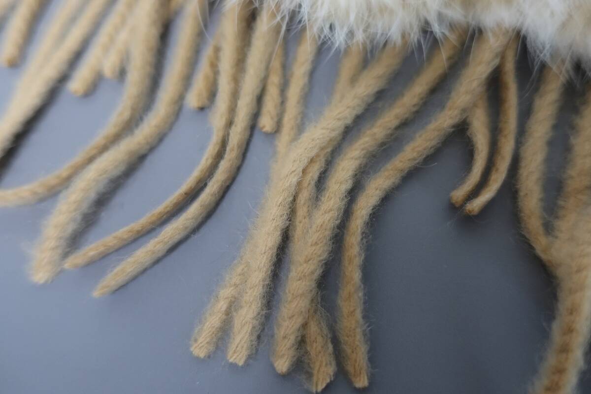 新品　カシミヤ １００％ マフラー ６CAR-OLIA１０２３　ベージュ系_画像5