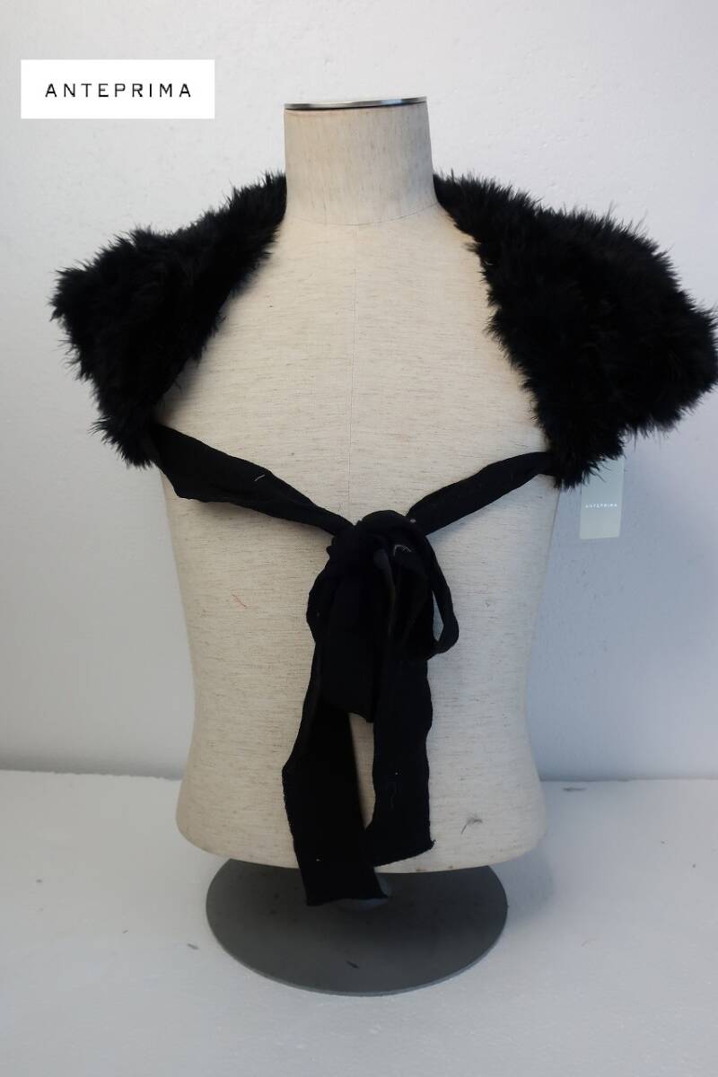 新品　アンテプリマ　ANTEPRIMA　羽毛　フェザー　ファー ケープ　ジャケット　ベスト　2AN68019　サイズ３４　ブラック系_画像1