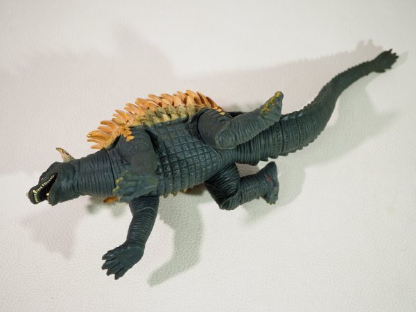 *B3668* Bandai восток . фильм Anguirus 2005 Movie Monstar серии Godzilla монстр sofvi угол потертость есть 