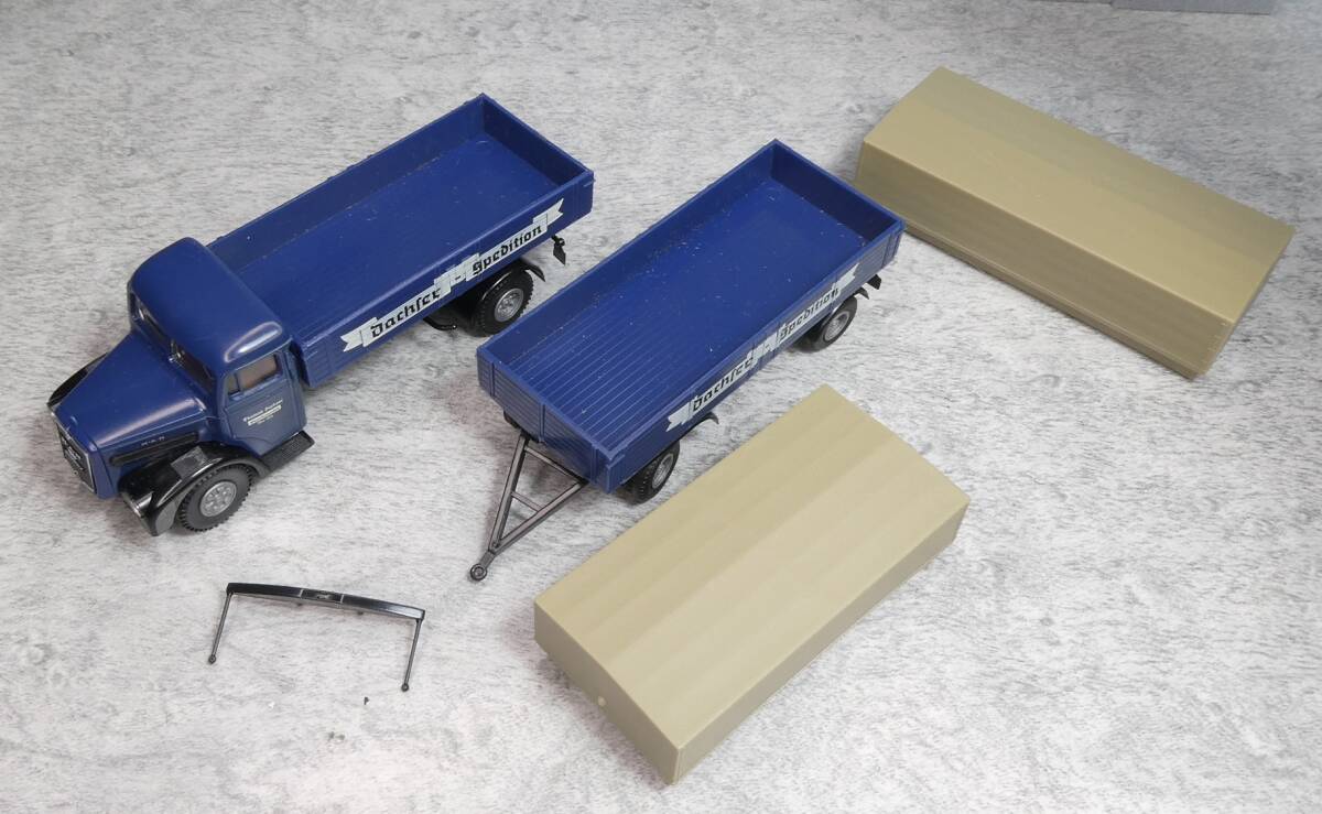 宅急便コンパクト発送 BREKINA 7221 MAN F8 5tトラック 4輪 幌付トレーラー 3軸 Dachser Spedition 中古?現(xiàn)狀
