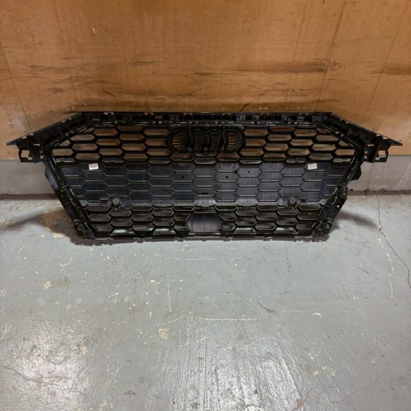 Audi アウディ 8Y系 A3 純正 フロントグリル ラジエーターグリル Front grille Radiator grille_画像5