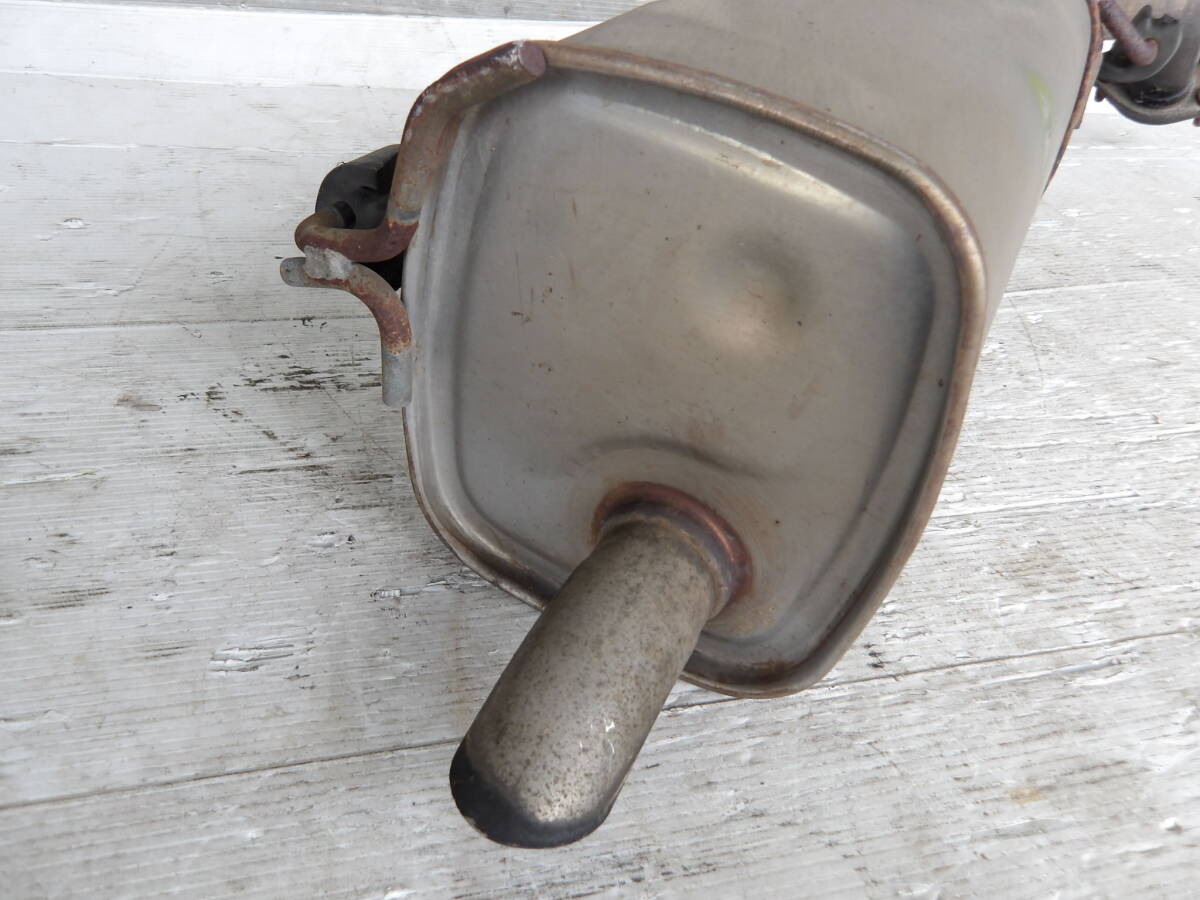 即決 H21年 E11 ノート 15X HR15DE CVT 2WD リア マフラー 日産 純正 棚落ち無し /20【7-22040】92170_画像2