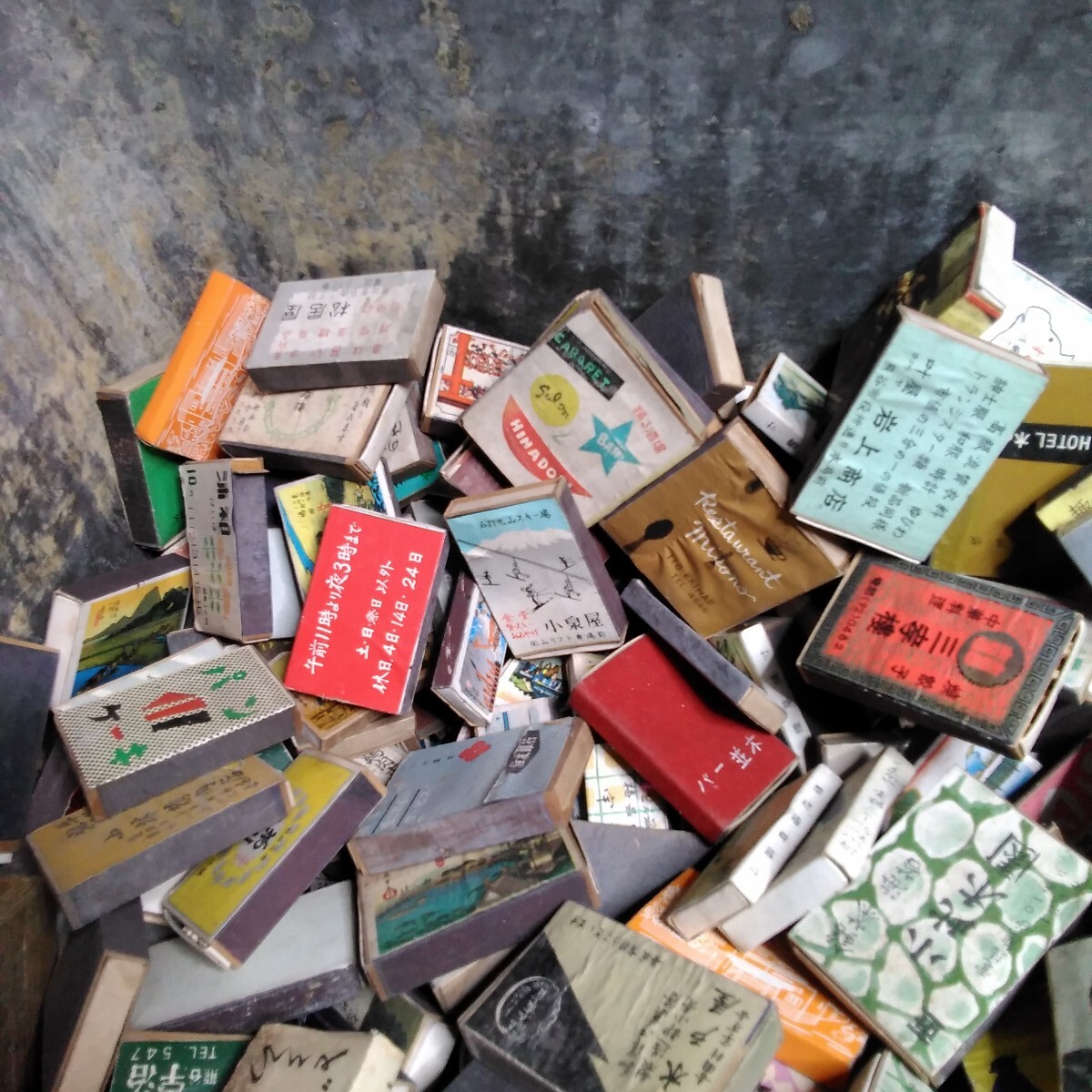 пустой спичечная коробка большое количество этикетка любитель . длина год ... сбор сделал было использовано старый жестяная пластина жестяная банка