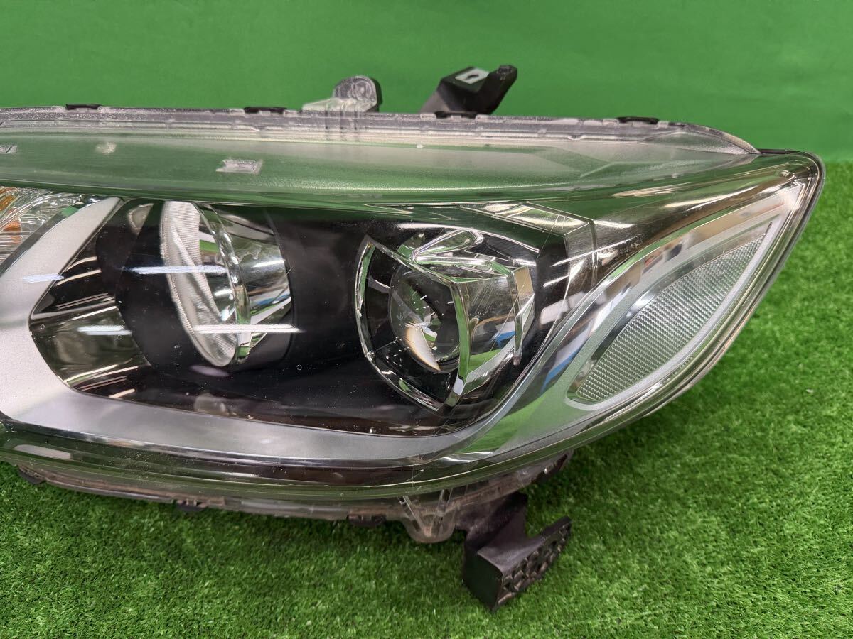 71017 フィット ハイブリッド GP5 GP6 前期 純正 左右 ヘッドライト LED STANLEY W0350 刻印 3 ブルーメッキ_画像7