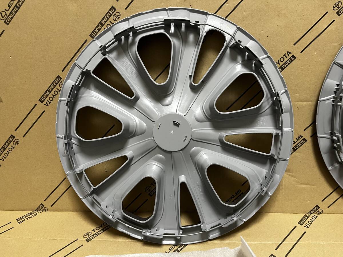 ★未使用 50プリウス 後期 15インチ 純正 ホイールキャップ★_画像10