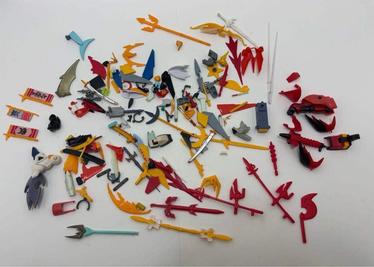 タカラ 魔動王グランゾート ジャンク パーツ取り 魔神英雄伝ワタル 龍王丸 他 武器 まとめ_画像1