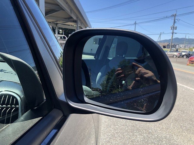  Fiat 500L 199 0.9L 2013 год "параллельно" (не дилером) ввезенный автомобиль правое наружное зеркало ( наличие No:525158) (7721)