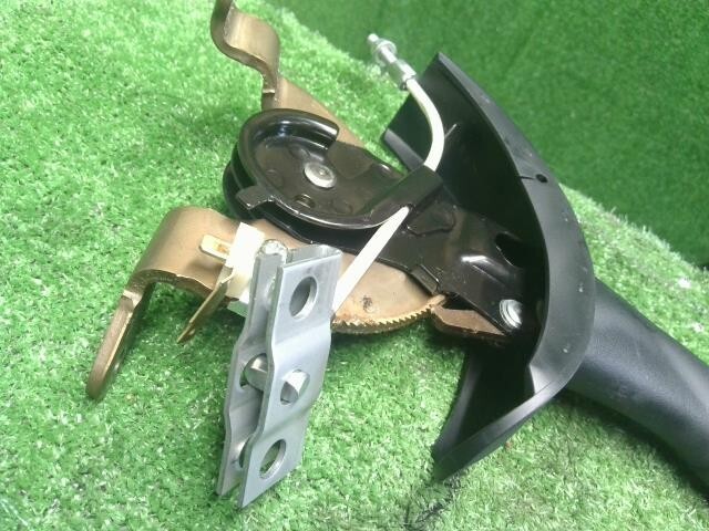 アイミーブ ZAA-HA3W サイドブレーキ ハンドブレーキ MN113396XA 自社品番250369_画像3