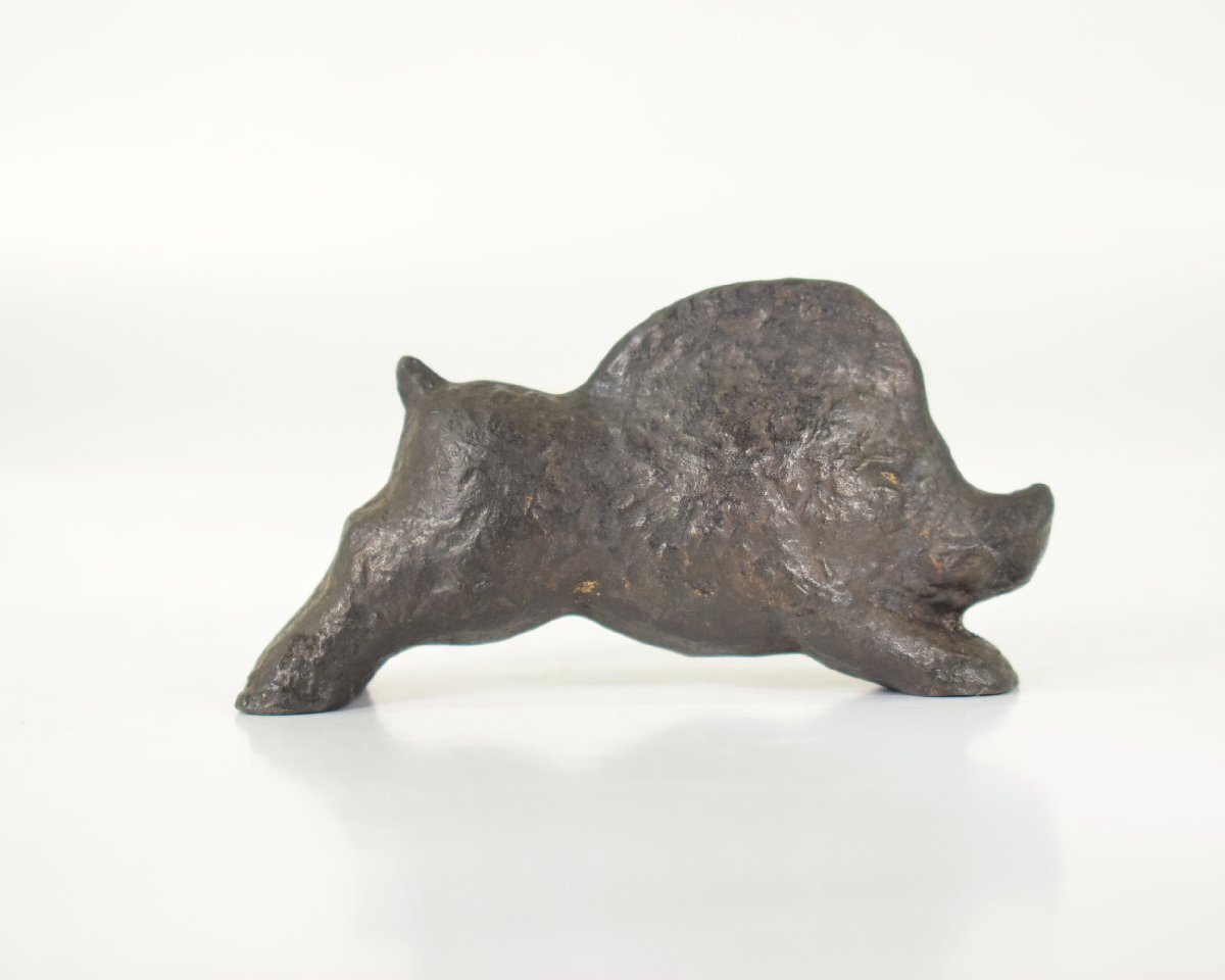 Z608 【泉美】松下隆治造 銅製 干支 猪 亥 置物 オブジェ 共箱入_画像5