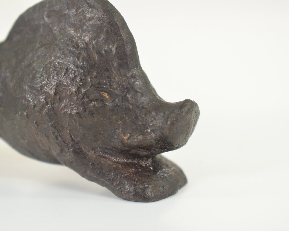 Z608 【泉美】松下隆治造 銅製 干支 猪 亥 置物 オブジェ 共箱入_画像8