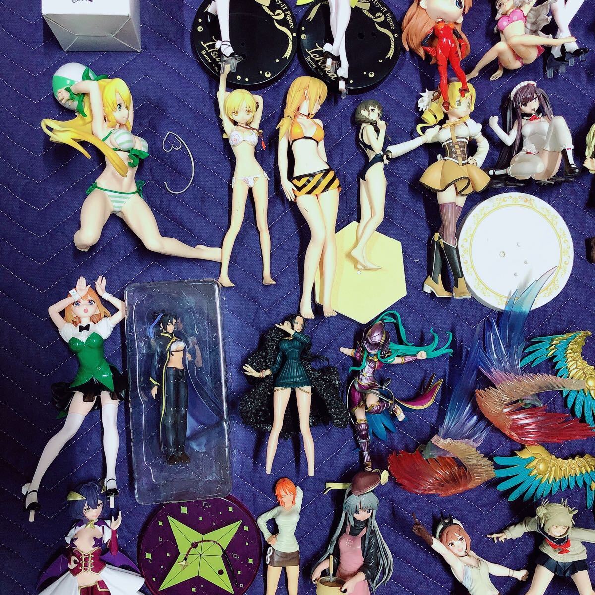 大量 まとめ売り 美少女フィギュア アスカ リゼロ SAO まどマギ ワンピース アルベド 五等分 初音ミク 金色の闇 マブラヴ イチカ ランカ_画像4