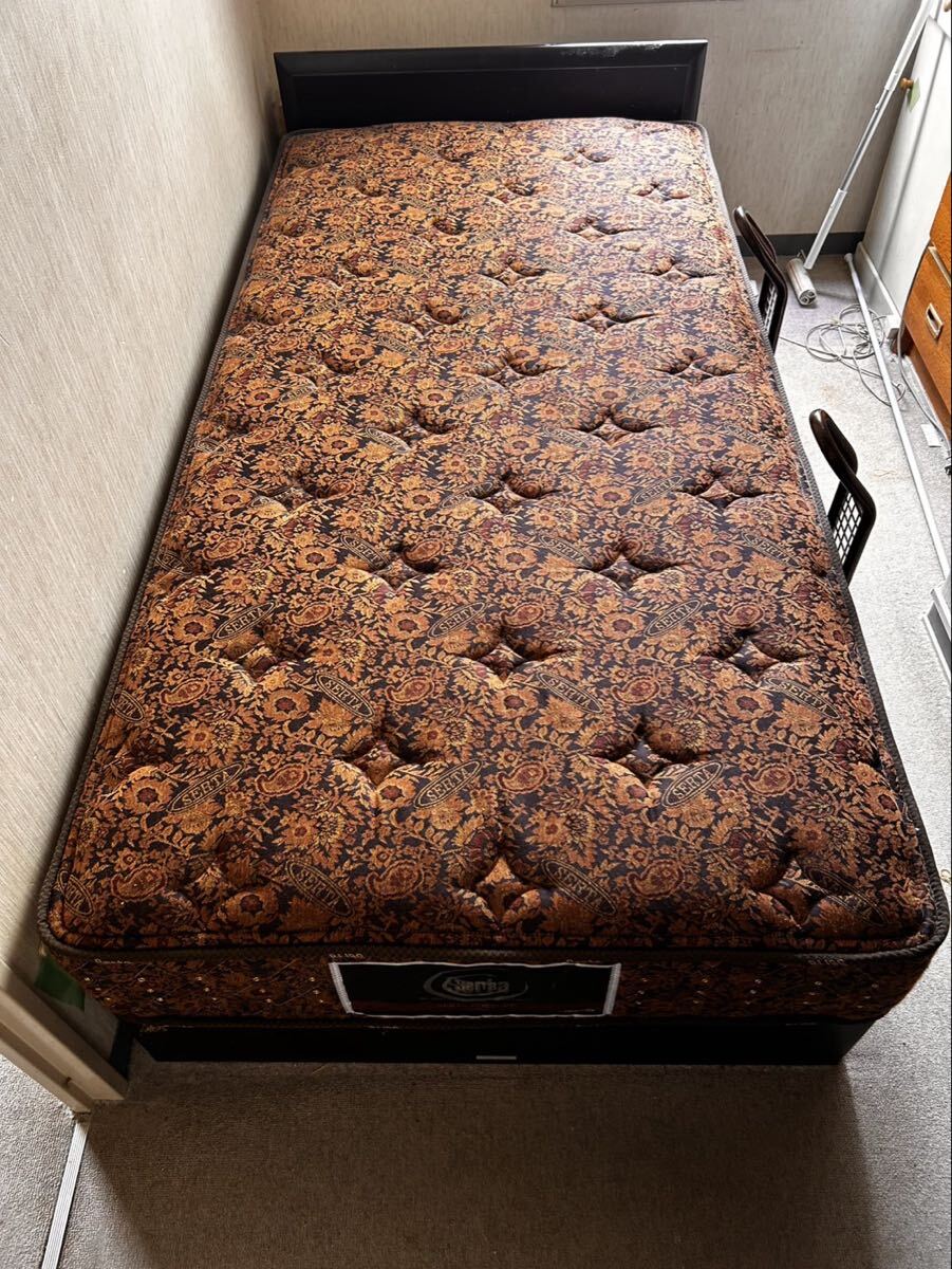 サータ 高級マットレス シングルベッド 木製フレームマットレスセット 木目調_画像1