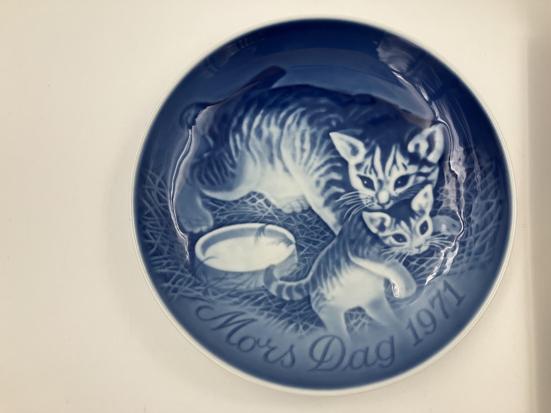 Royal Copenhagen Royal Copenhagen year plate mother z plate совместно 10 пункт 