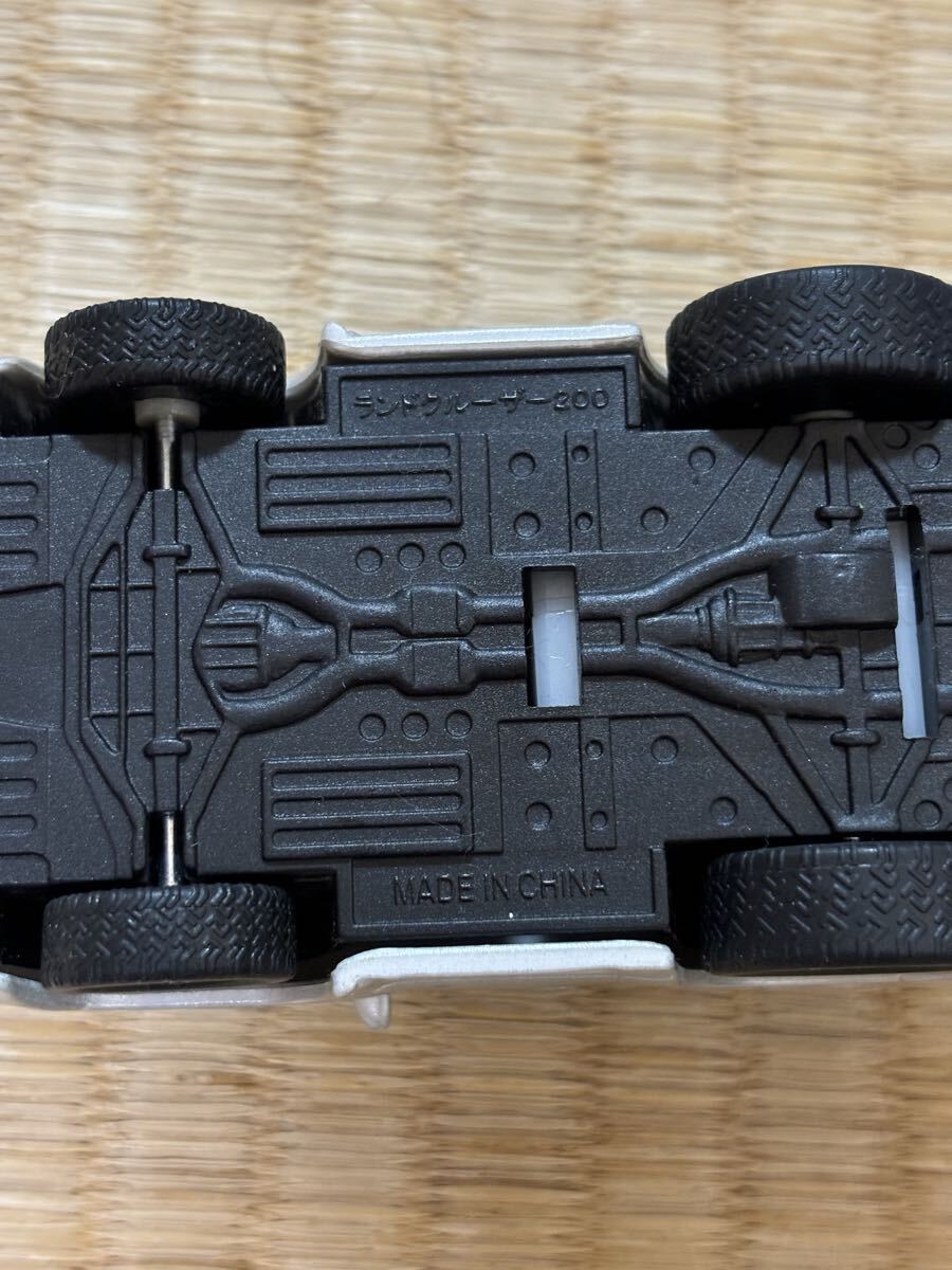 プルバックカー トヨタランドクルーザー 300系 ミニカー_画像4
