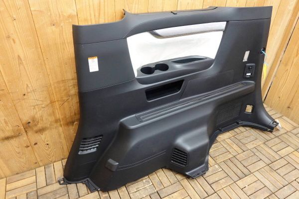 アルファード HV エグゼクティブラウンジAYH30W 左リアクォーターパネルトリム 64,000km_画像3